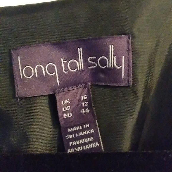 Dress, sleeveless - Picture 2 of 3